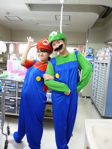 11月21日 千葉県こども病院4東ハロウィーンのお祭り