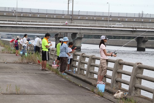 8月24日 今年も恒例のハゼ釣り大会を行いました。