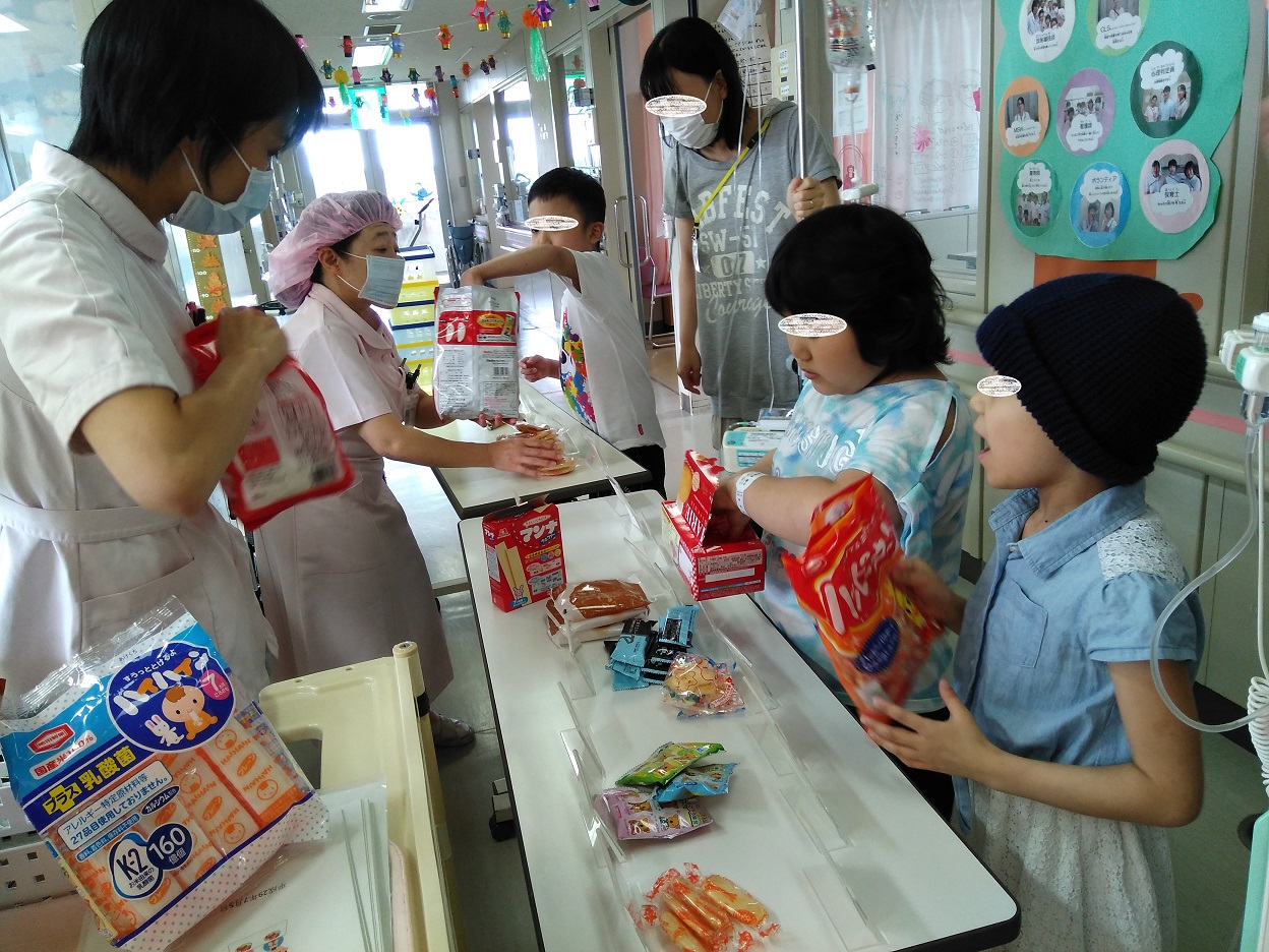 7月5日　こども病院　おやつバイキング