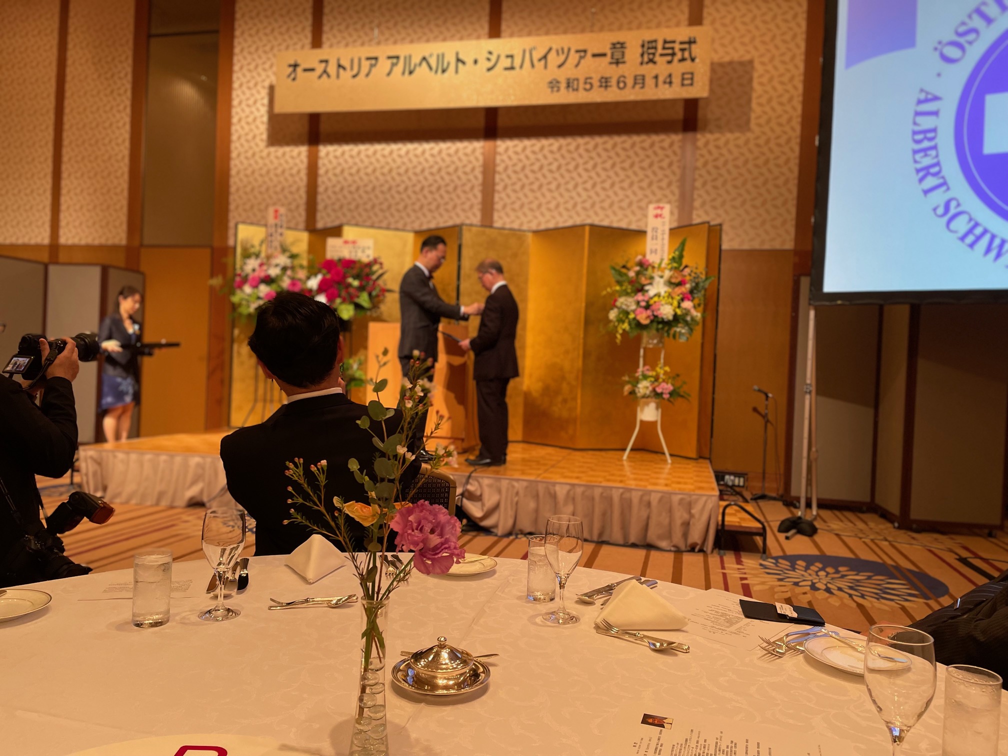 ６月１４日　中川原先生　アルベルトシュバイツァー賞を受賞されました