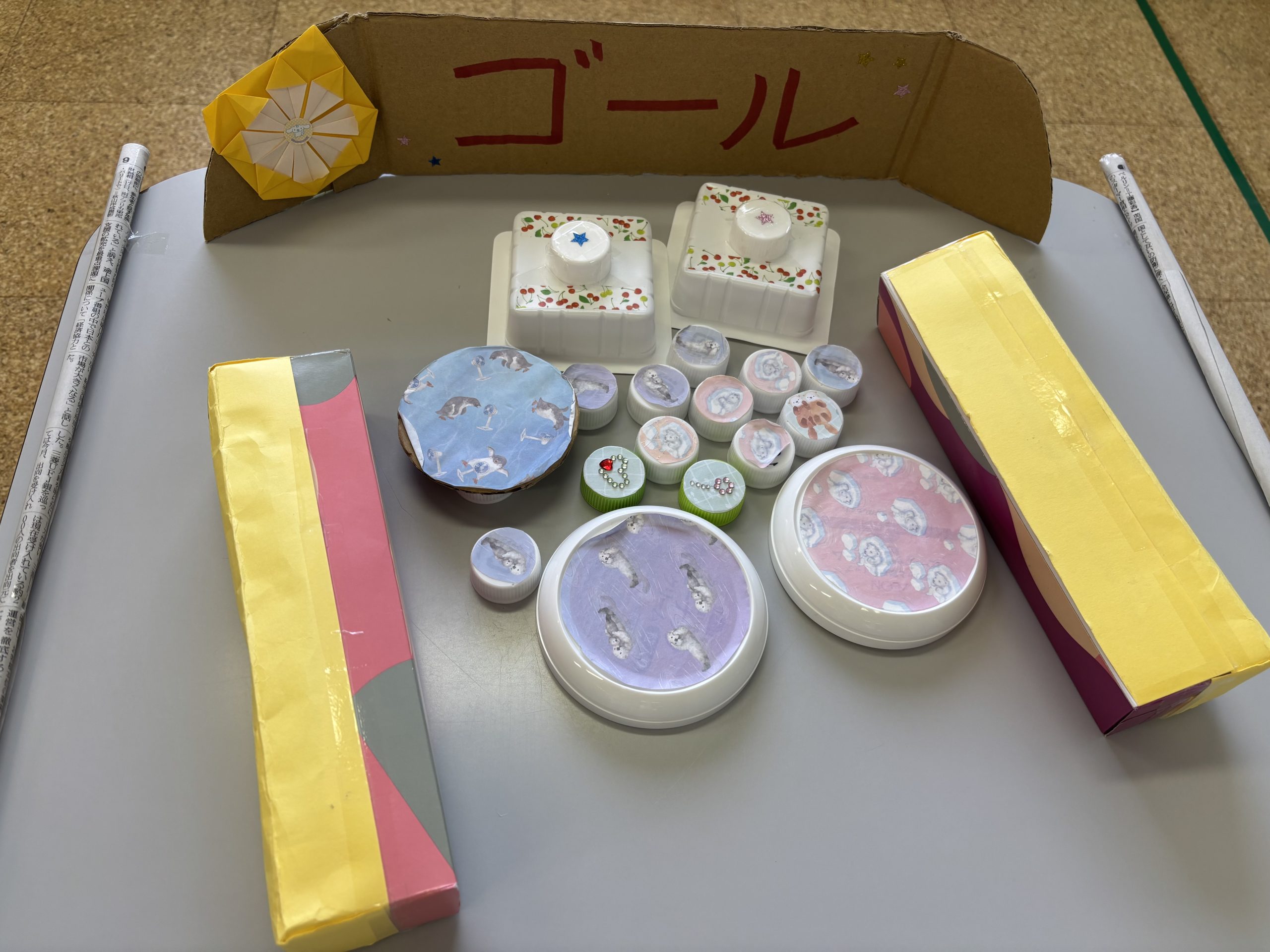8月27日　千葉県こども病院　大学生とのテーブルホッケー＆紙コップタワー