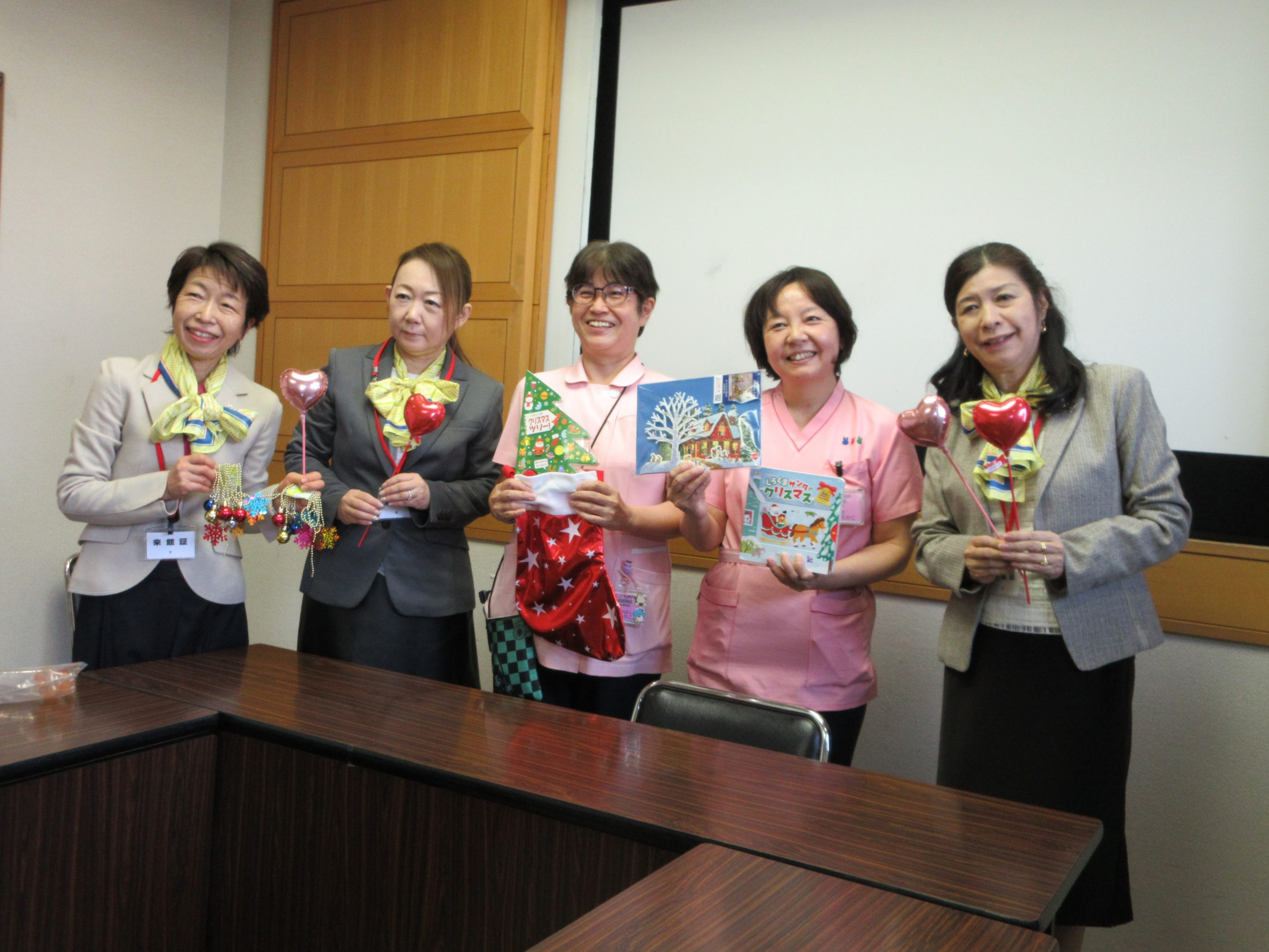 12月11日 ライオンズクラブから千葉県こども病院 血液腫瘍科への寄贈