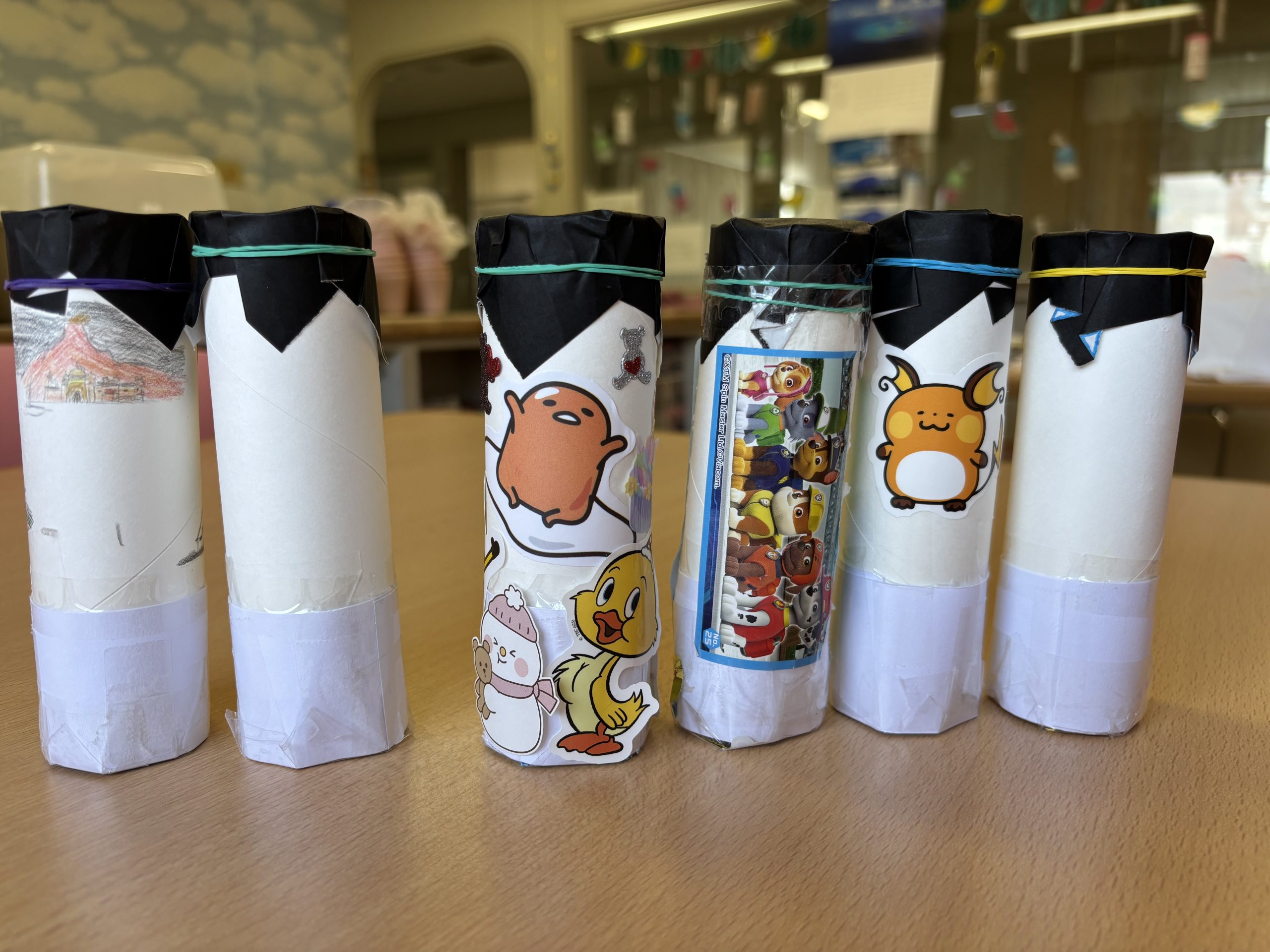 8月13日　千葉県こども病院　大学生との万華鏡作り