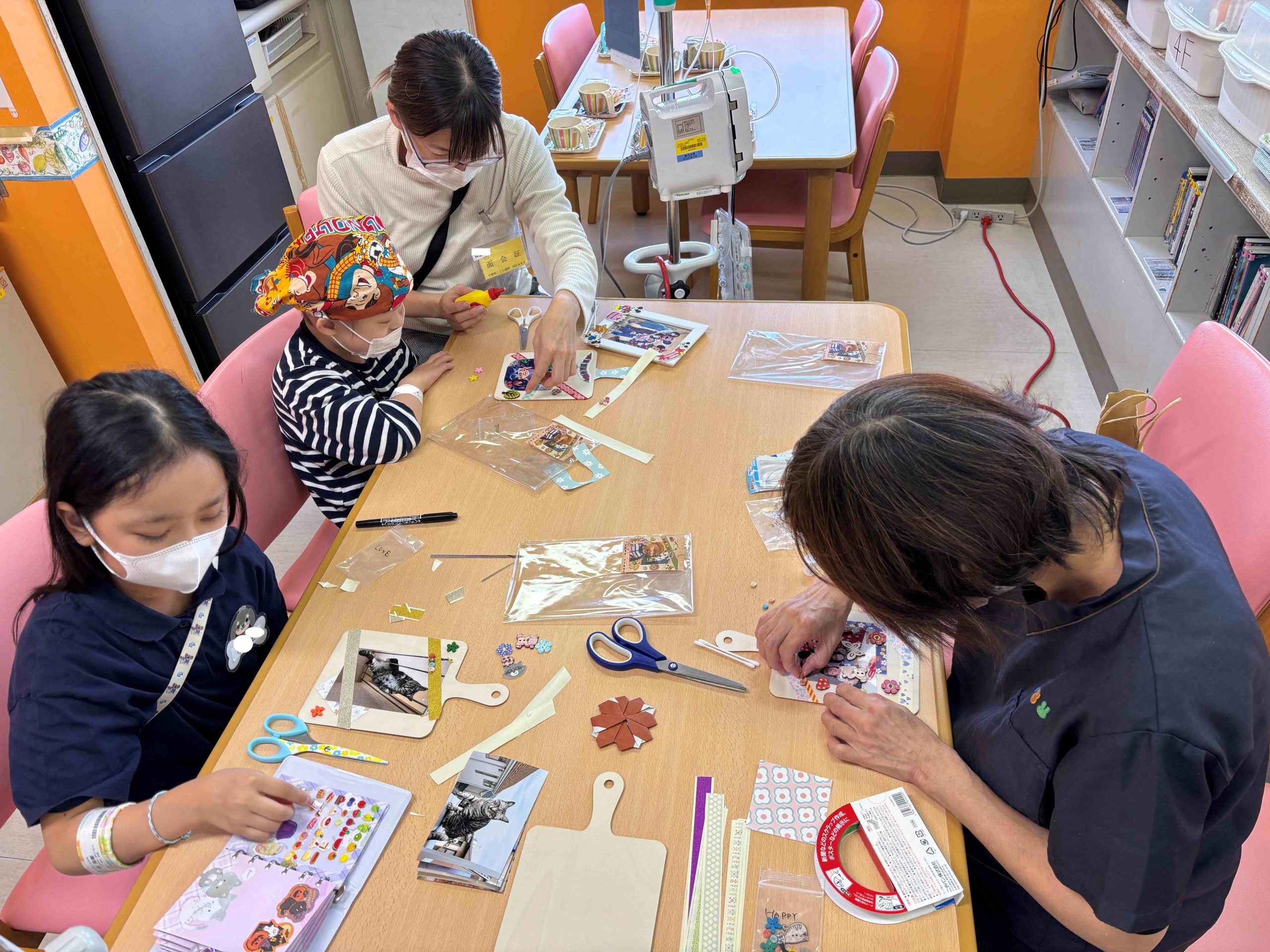 11月12日 千葉県こども病院 フォトボードの作製